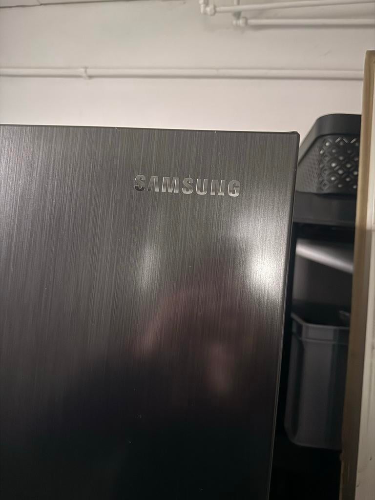 Samsung Amerikaanse koelkast met ijsblokjes en koud water, Witgoed en Apparatuur, Ophalen, Gebruikt, 200 liter of meer, 60 cm of meer