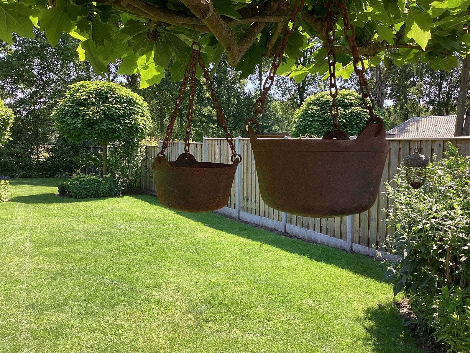 Heksen ketels met ketting, Tuin en Terras, Ophalen, Minder dan 30 cm, Rond, Zo goed als nieuw