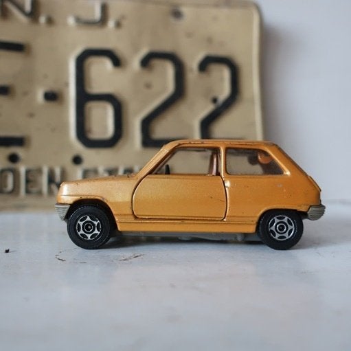 Renault 5 R5 TS Corgi Toys goud geel origineel, Ophalen of Verzenden, Gebruikt, Auto, Corgi