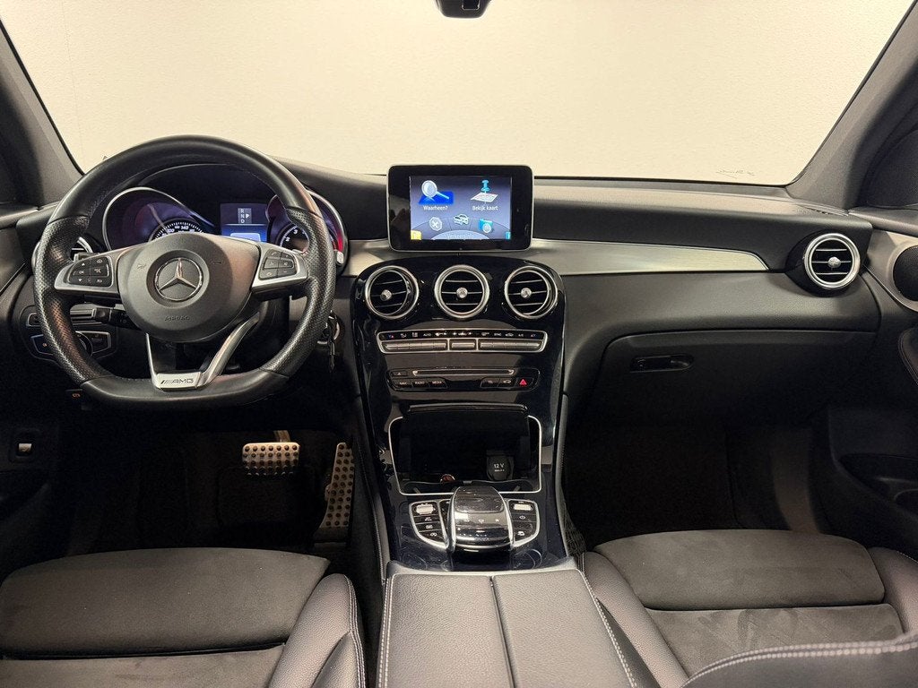 Mercedes-Benz GLC-klasse 250 4MATIC Edition 1*AMG-Line*Pano*, Gebruikt, Euro 6, 4 cilinders, 1655 kg