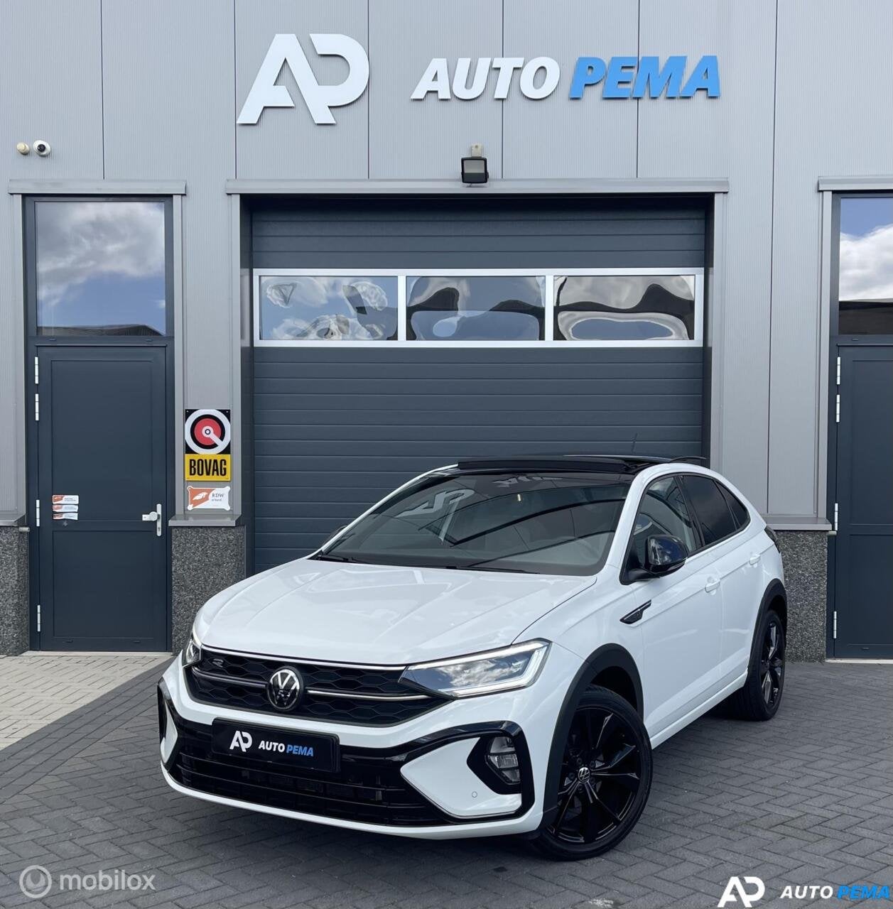 Volkswagen Taigo 1.5 TSI DSG 3xR-Line 150PK Pano Ac, Auto's, Dealer onderhouden, Stof, Zwart, 4 cilinders
