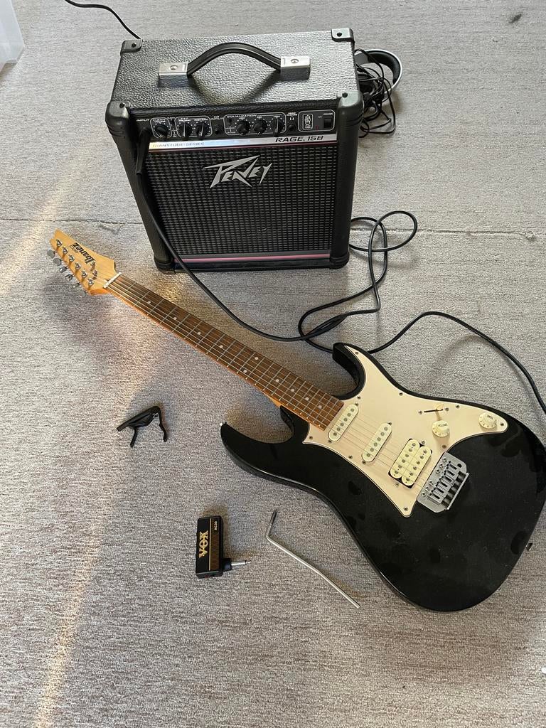 Ibanez elektrische gitaar met Peavey versterker en accessoir, Ophalen, Gebruikt, Elektrisch, 6-snarig