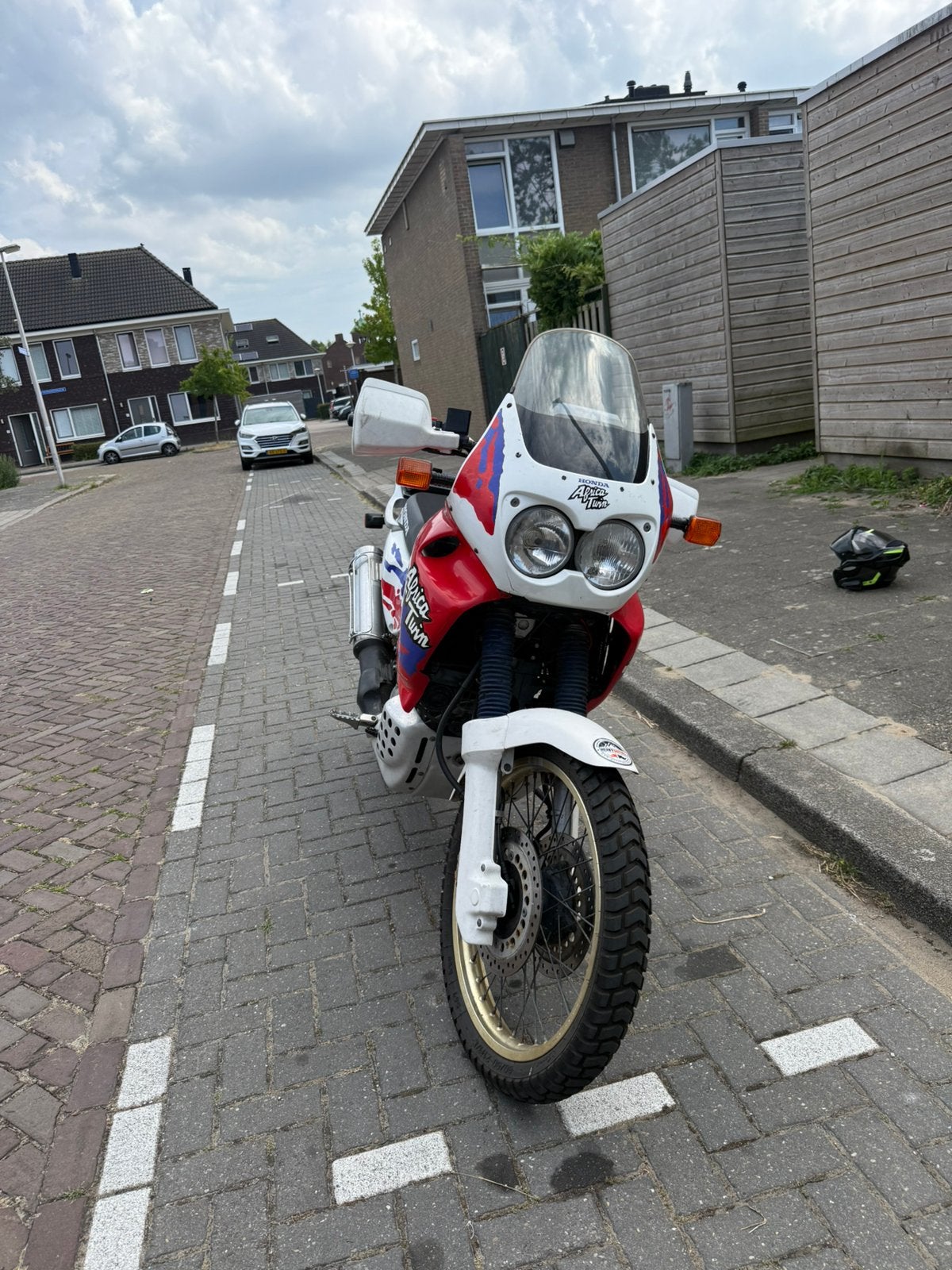 Honda africatwin 750 RD07, Ophalen