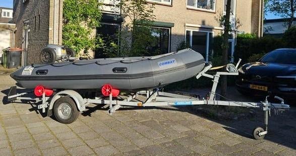 Diesel Combat 360 Rib met 10 PK Honda en Pega kanteltrailer, Aluminium, Zo goed als nieuw, Benzine, Minder dan 70 pk