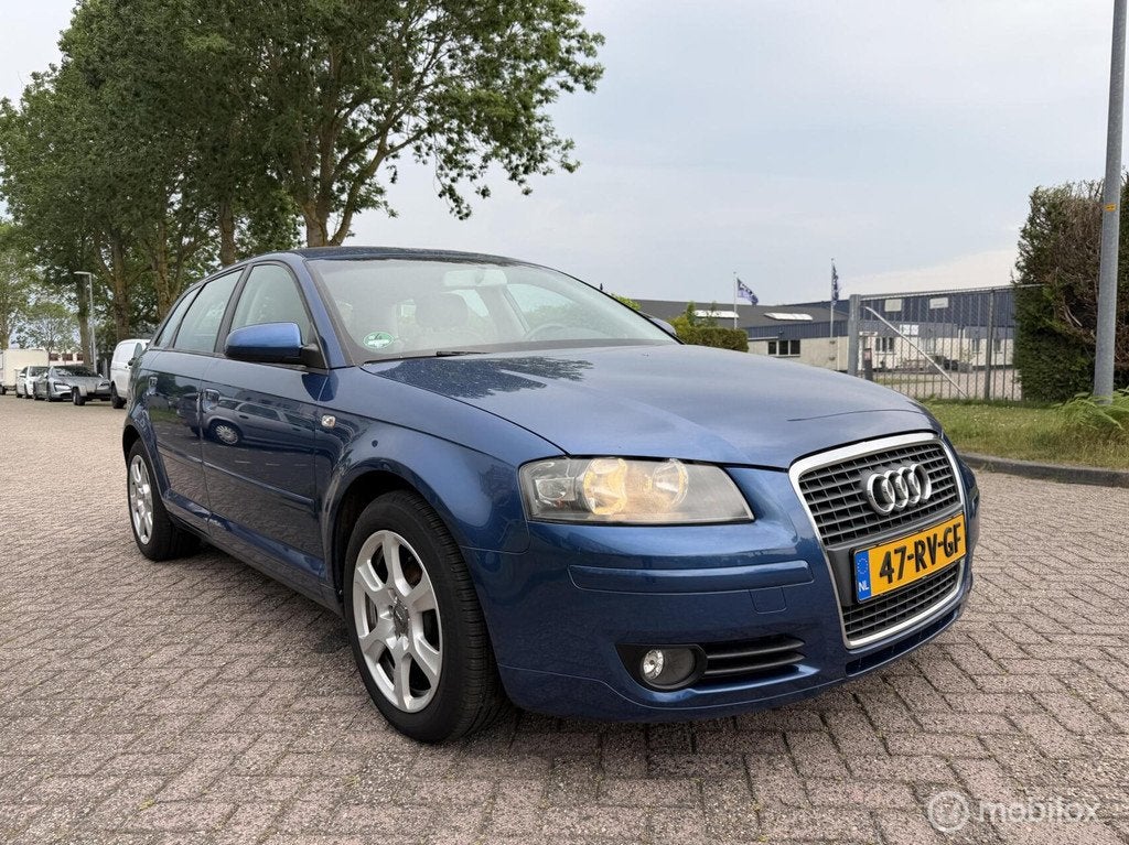 Audi A3 Sportback 2.0 FSI Ambition Nieuwe Apk!, Auto's, Audi, Voorwielaandrijving, Gebruikt, Blauw, Bedrijf