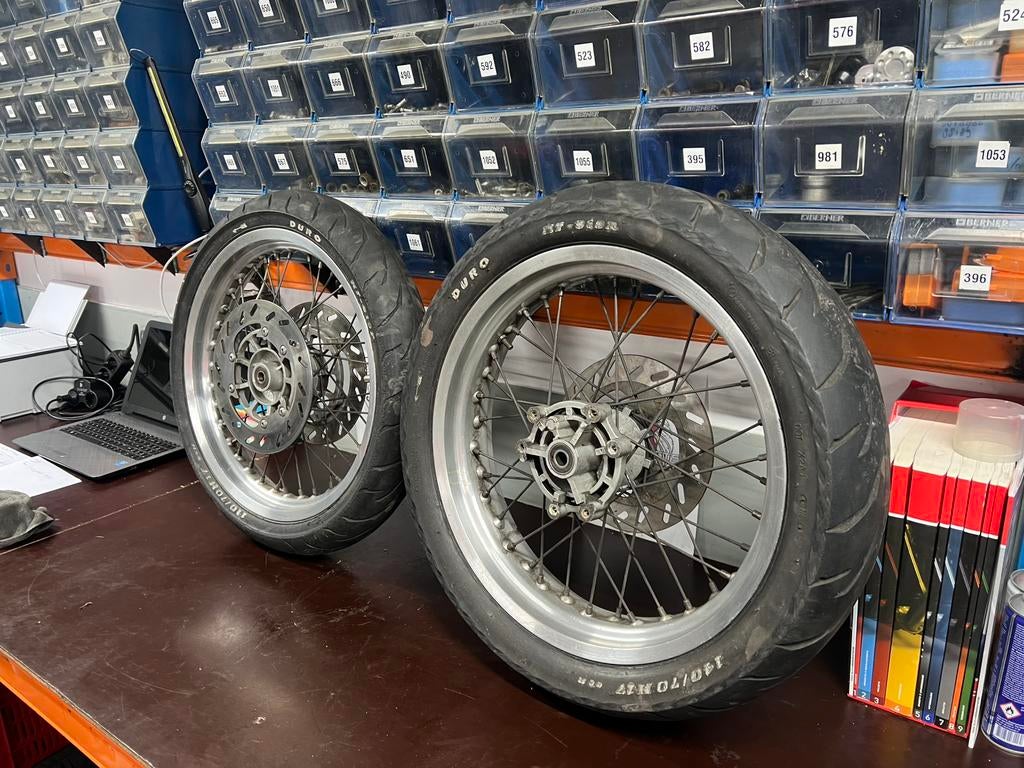 Derbi drd limited edition velgenset dubbele schijf spaakvelg, Ophalen, Gebruikt, Derbi, Overige typen