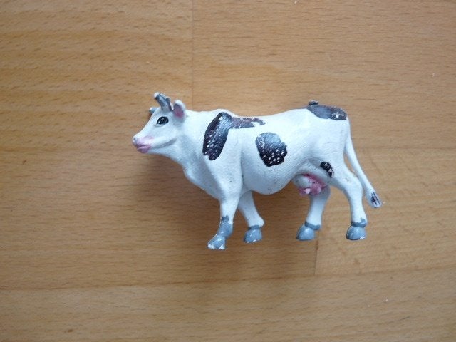 plastic koe, Ophalen of Verzenden, Zo goed als nieuw, Boerderijdier, Beeldje of Figuurtje