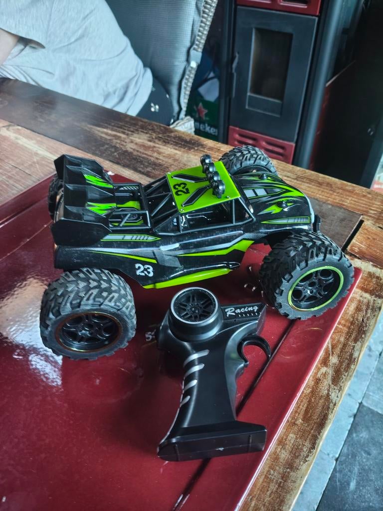 Bestuur bare auto, Ophalen of Verzenden, Gebruikt, Overige schalen, Auto offroad
