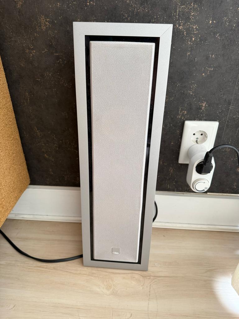 Bowers & Wilkins (B&W) FPM4 speaker, Huis en Inrichting, Woonaccessoires | Zuilen en Pilaren, Ophalen, Zo goed als nieuw