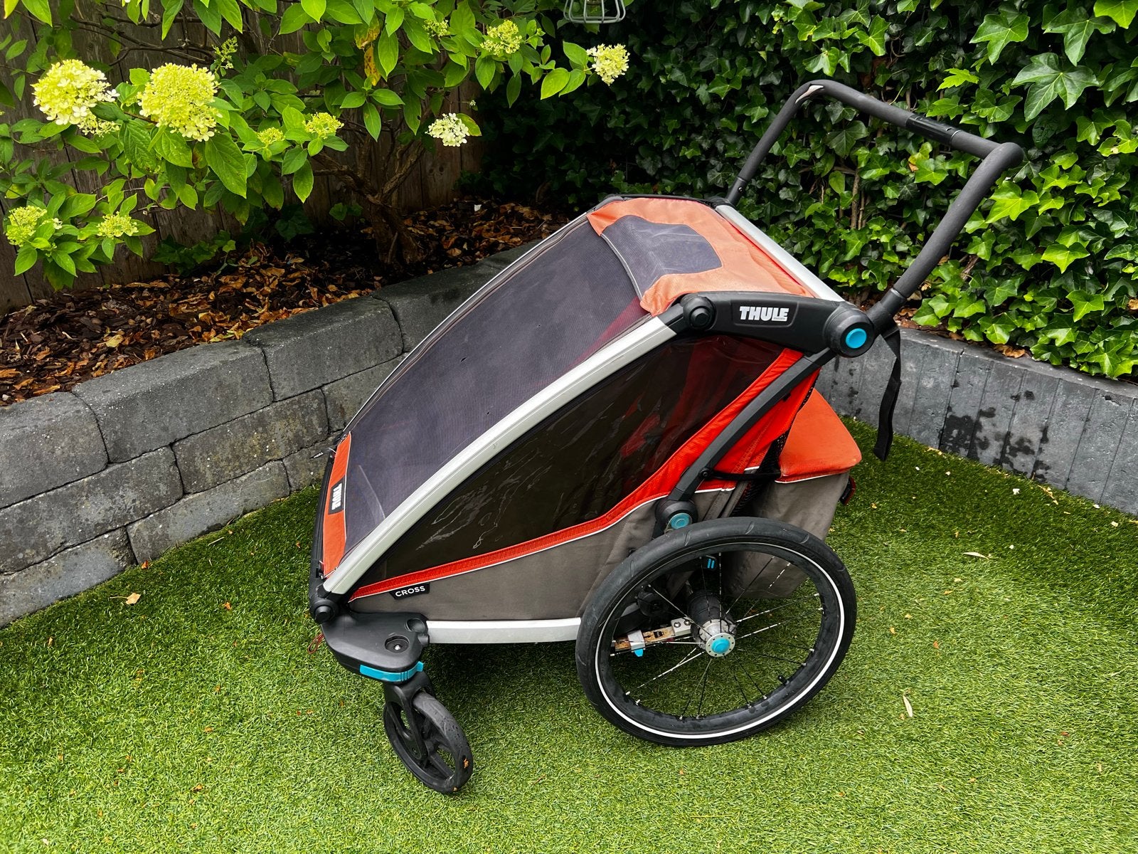 Thule Chariot Cross 2 - Kinderkar/Fietskar, Fietsen en Brommers, Fietsaccessoires | Aanhangers en Karren, Ophalen, Gebruikt, Opvouwbaar