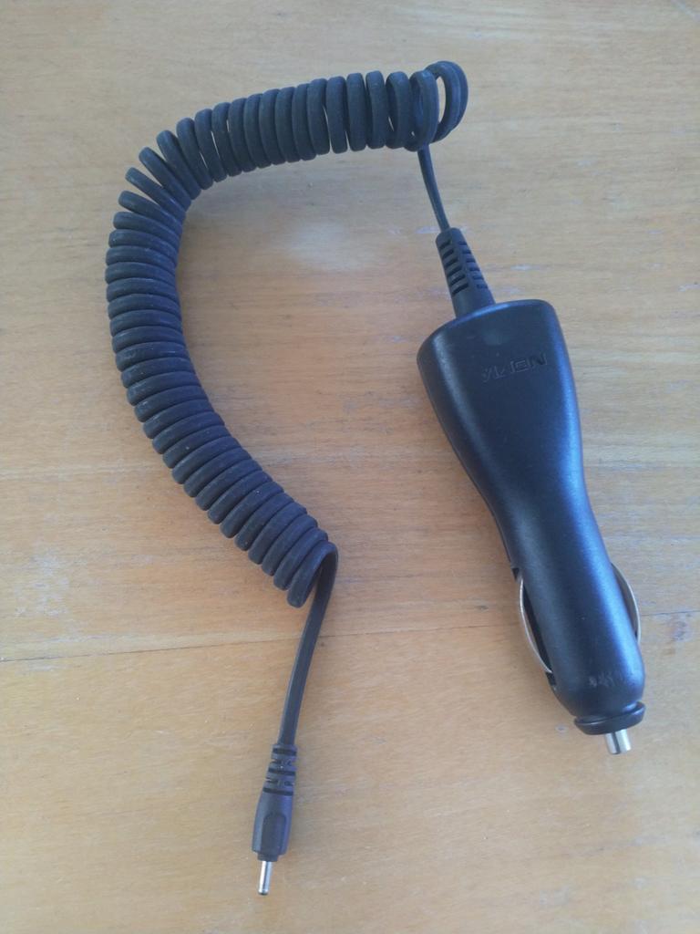 Nokia auto oplader mobiele telefoon, Telecommunicatie, Ophalen of Verzenden, Zo goed als nieuw