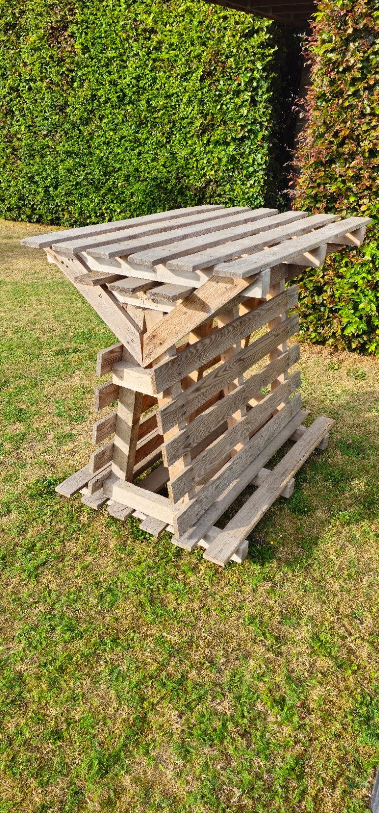 Zelfgemaakte verrijdbare statafel van pallets., Ophalen, Gebruikt, Rechthoekig, Hout