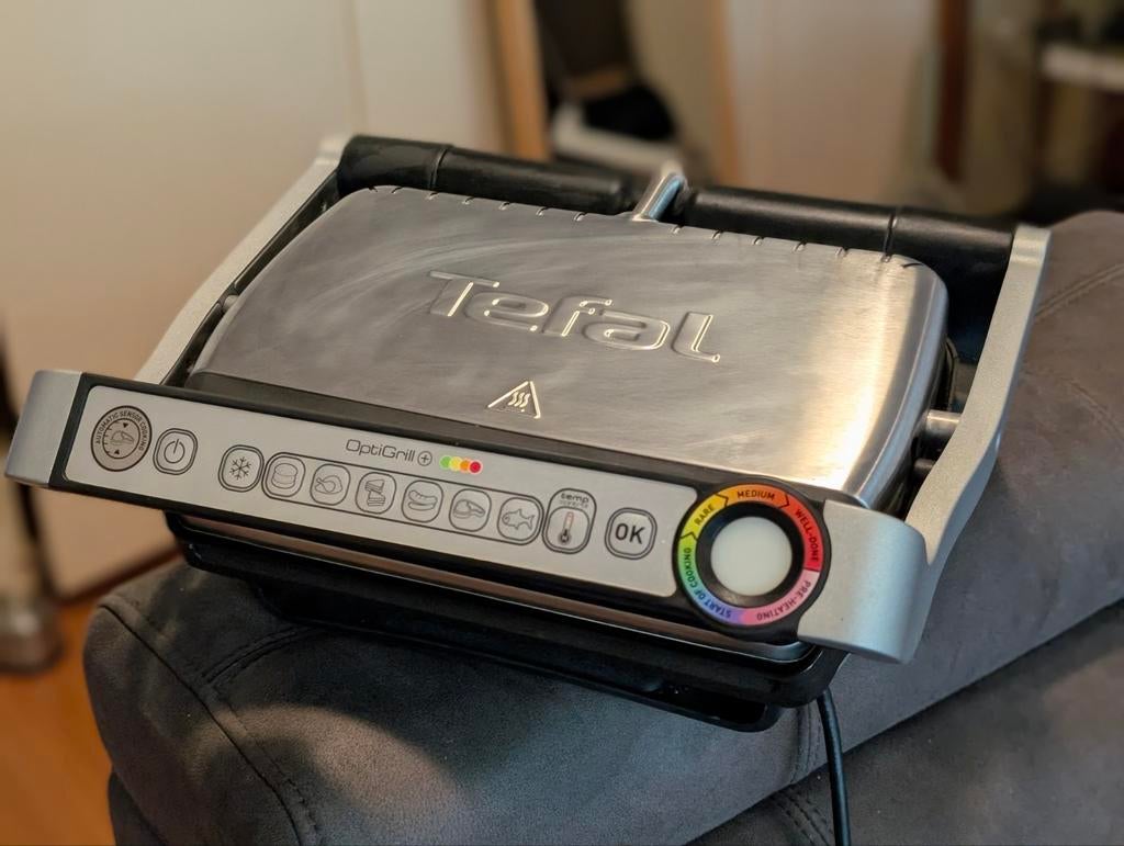 Tefal OptiGrill - Zo goed als nieuw, slechts 4x gebruikt, Witgoed en Apparatuur, Contactgrills, Ophalen of Verzenden, Uitneembare platen