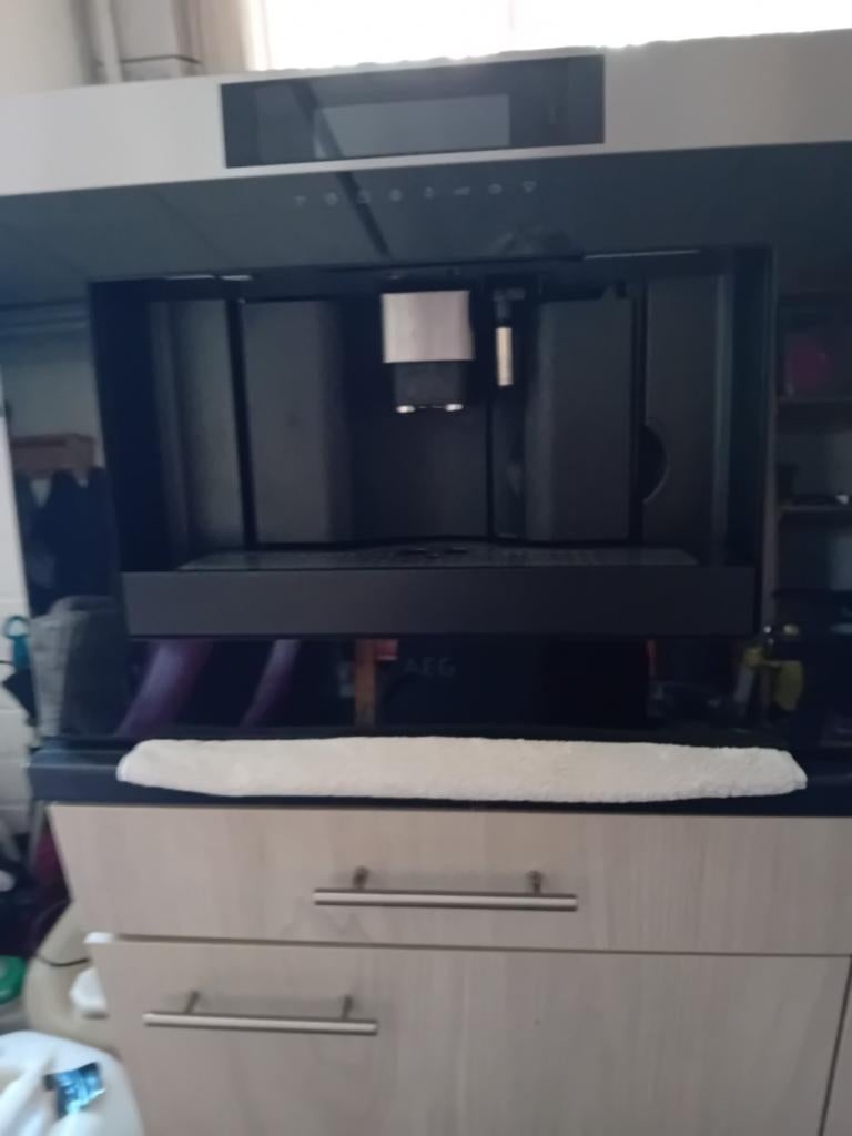 Inbouw AEG Koffiemachine - Zo goed als nieuw, Ophalen, Afneembaar waterreservoir, Koffiemachine, Koffiebonen