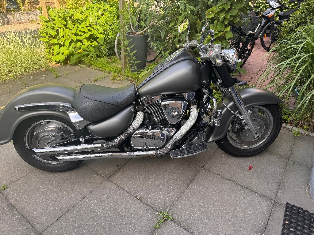 suzuki intruder 1500, Motoren, Motoren | Suzuki, Cardan-aandrijving, 2 cilinders, Chopper, 1500 cc