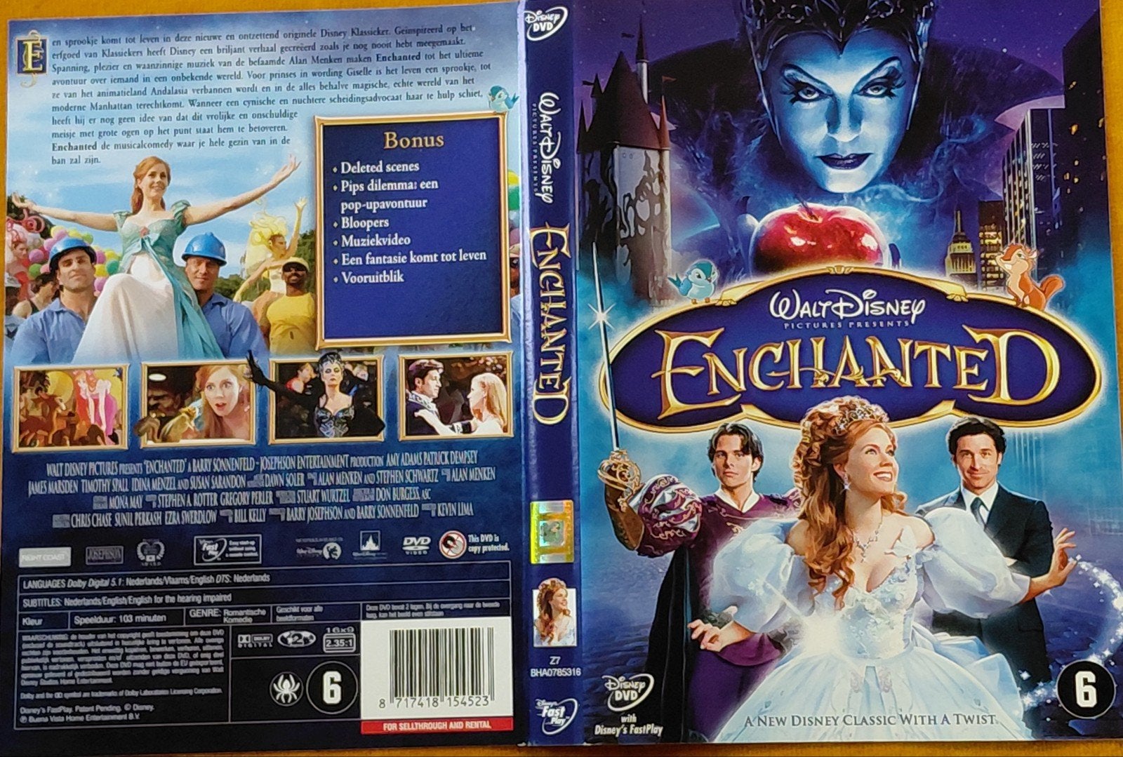 Enchanted (DVD) - Disney Romantische Komedie, Vanaf 6 jaar, Ophalen of Verzenden, Zo goed als nieuw, Romantische komedie