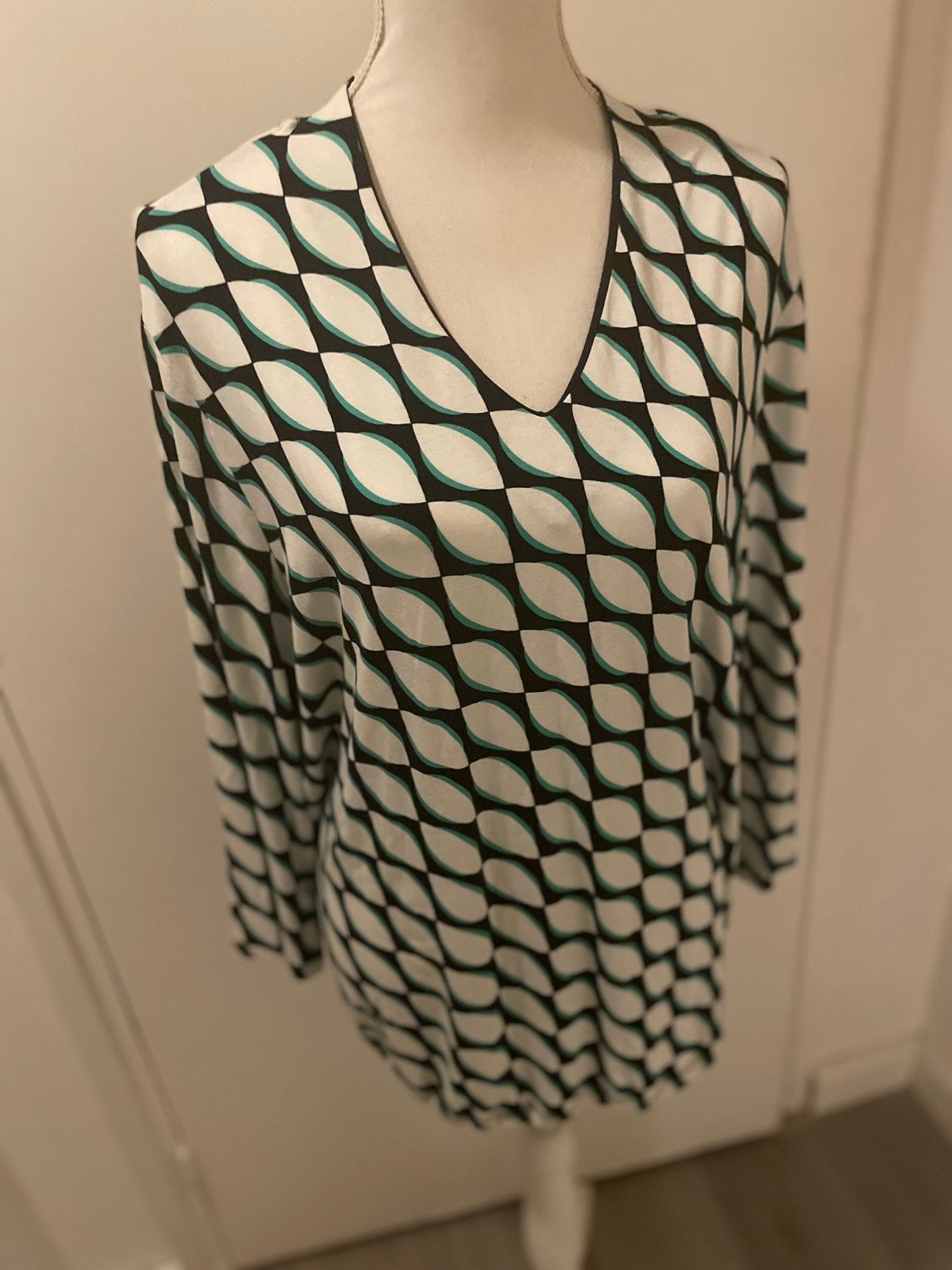 Tuniek Bonita kleur wit met zwarte en groene accenten XXL, Verzenden, Zo goed als nieuw, Maat 46/48 (XL) of groter, Wit