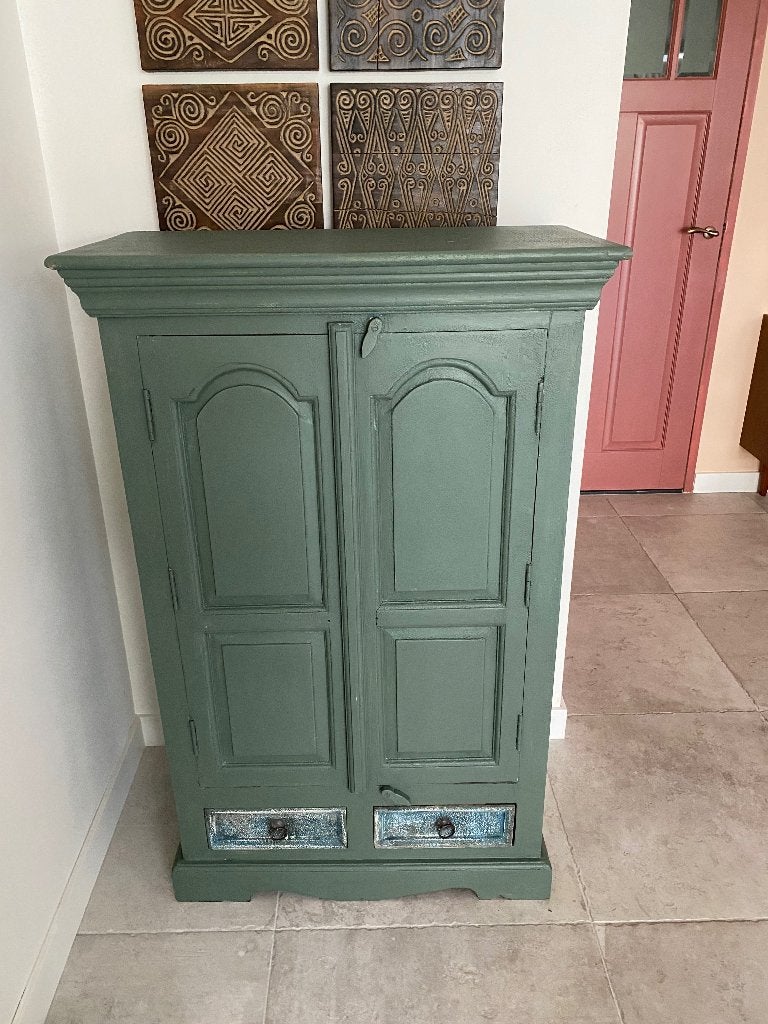 Houten kastje, Ophalen