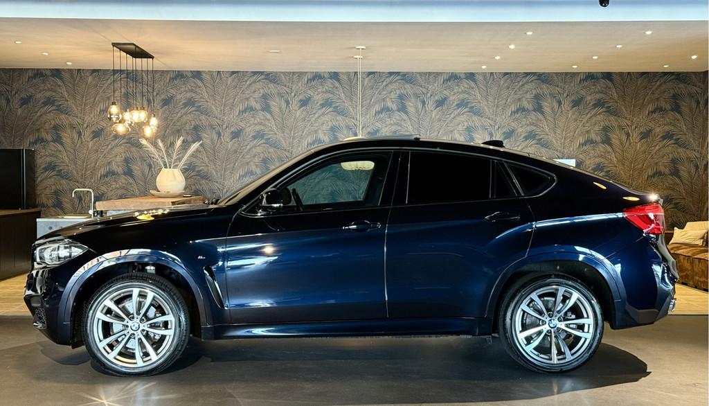 BMW X6 3.0D xDrive I 20" I Head-Up I Softclose I NL Auto I U, Auto's, BMW, Gebruikt, Euro 6, 2993 cc, 4 stoelen
