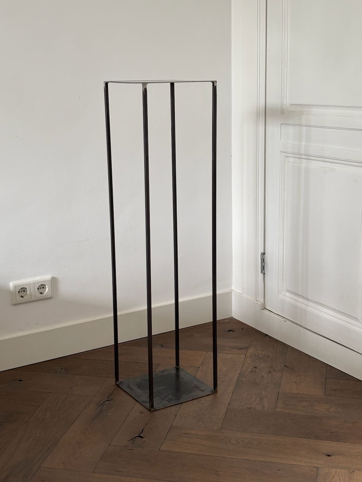Stalen sokkel 25x25x100cm - Kunstsokkel/Decoratie, Ophalen, Gebruikt, Metaal, Grijs