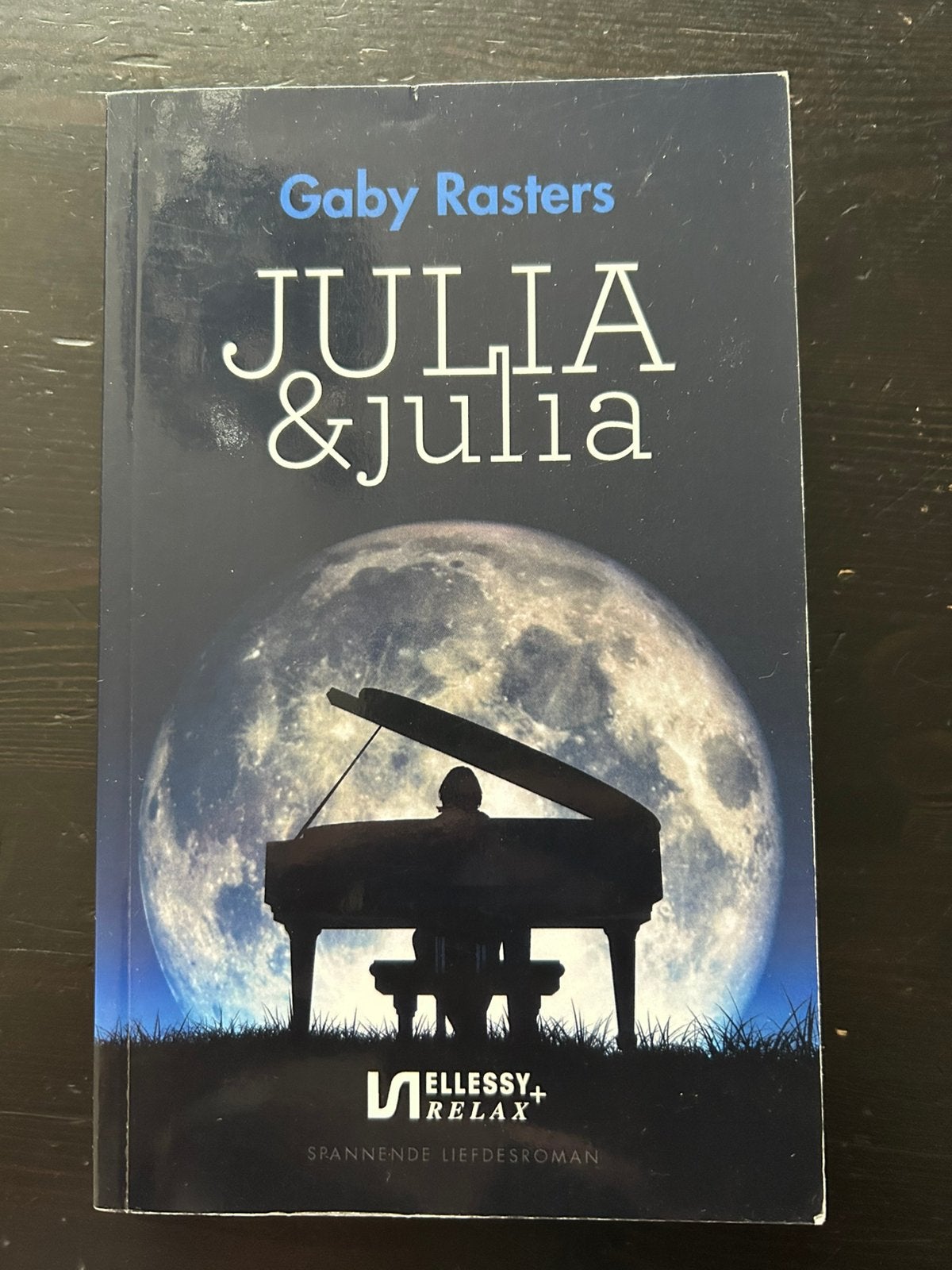 Gaby Rasters - Julia & Julia, Boeken, Ophalen of Verzenden, Gelezen