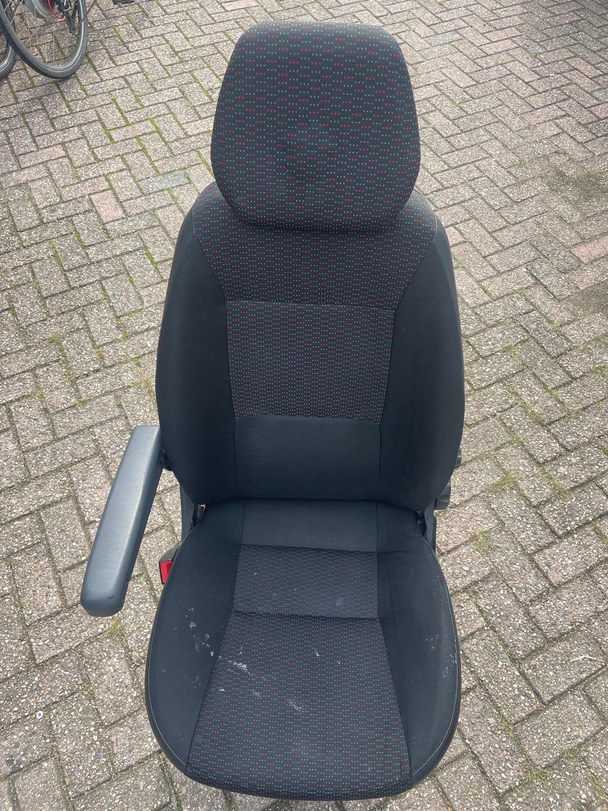 Geveerde bestuurdersstoel met armleuning, Auto-onderdelen, Ophalen, Gebruikt, Universele onderdelen