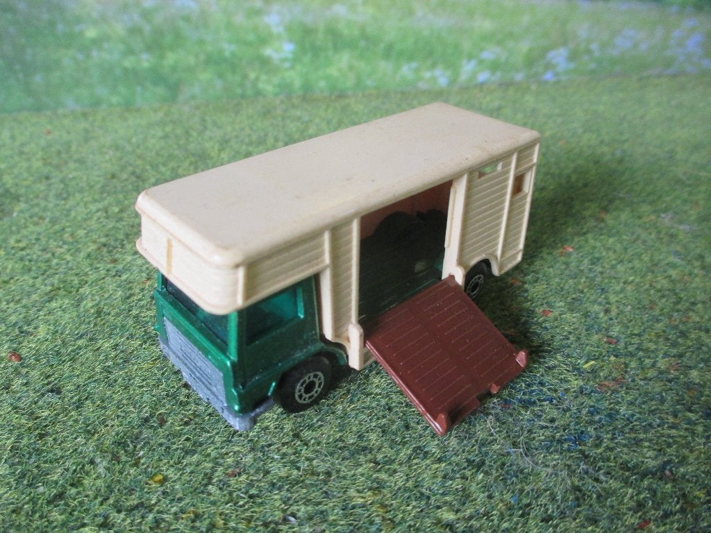 1:111 Bedford Horse Box - Lesney Matchbox MB40 1980-1982, Ophalen of Verzenden, Gebruikt, Auto
