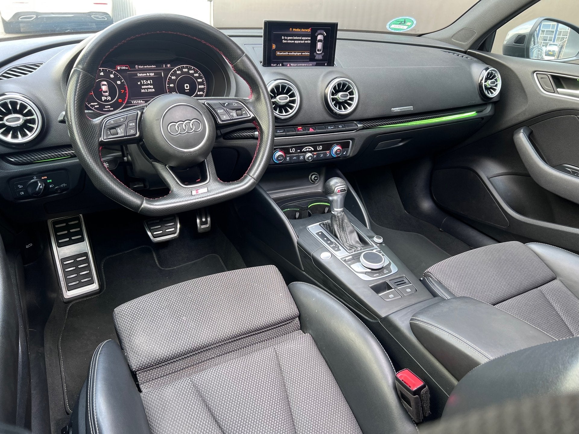 Audi A3 Limousine 35 TFSI CoD Advance Sport - 3x S Line - Pa, Auto's, Audi, Stof, 4 cilinders, 150 pk, Bedrijf