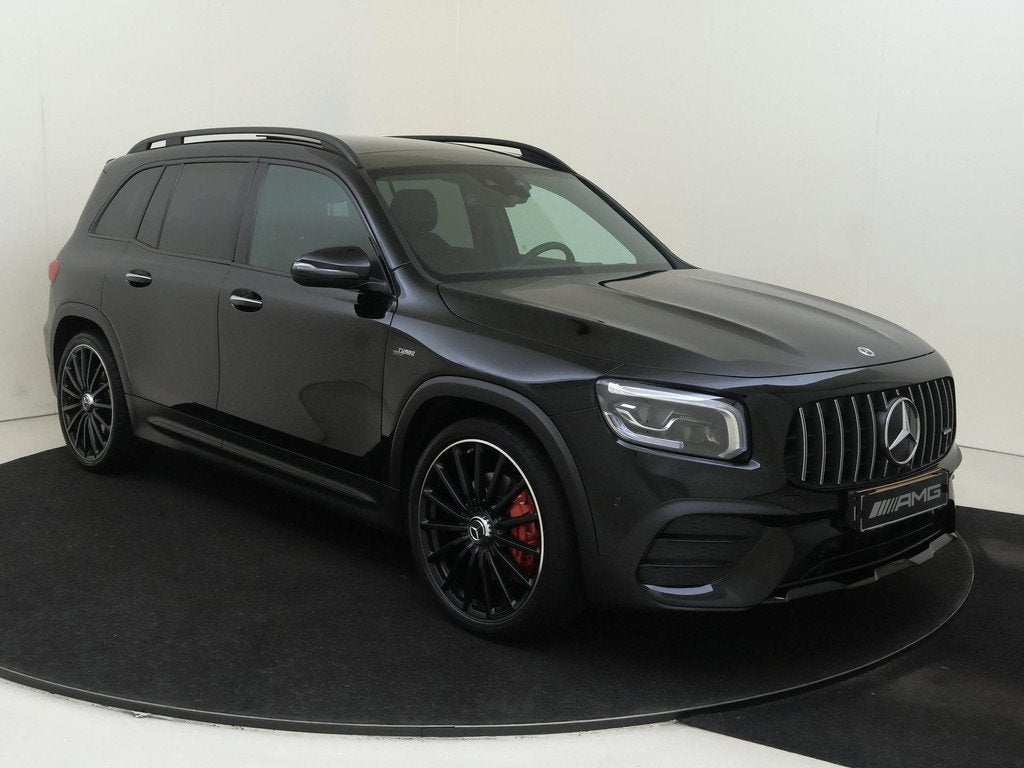 Mercedes-Benz GLB AMG 35 4MATIC 7p / Night pakket/ Panoramad, Auto's, Mercedes-Benz, Automaat, 4 cilinders, 1655 kg, Zwart