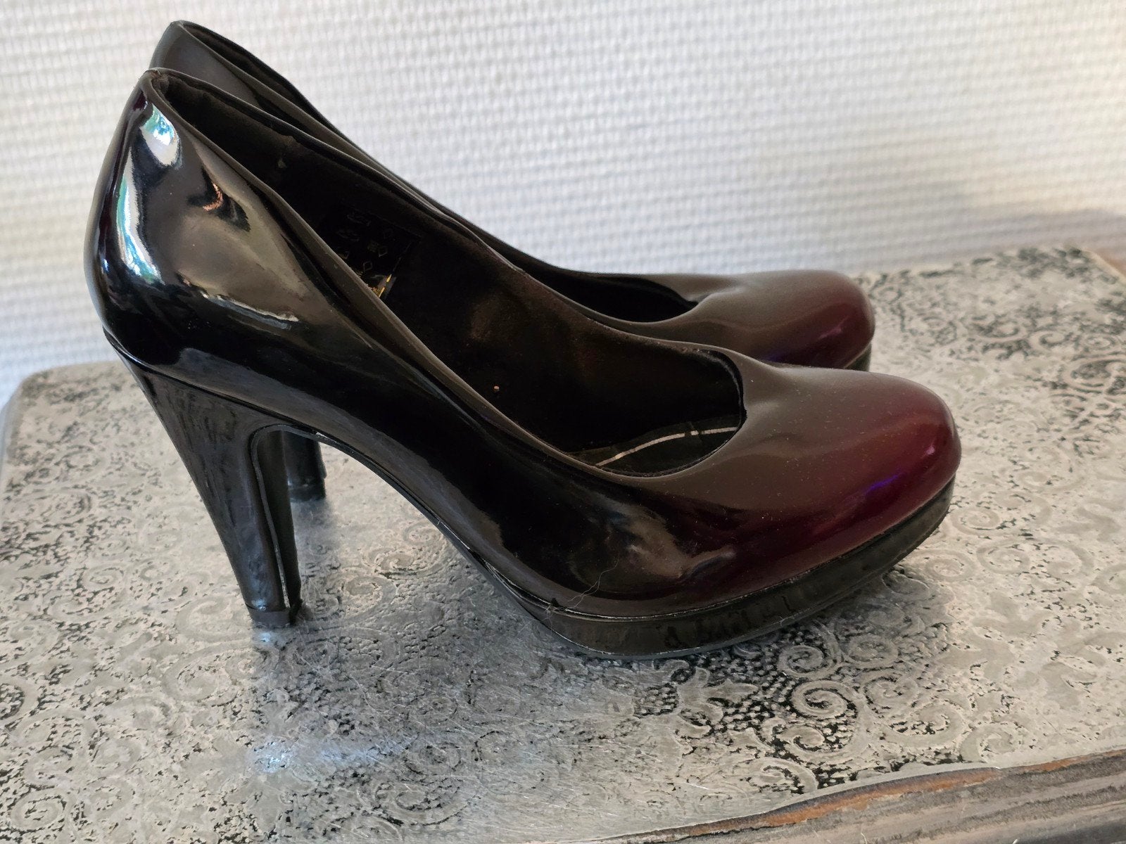 Trend One dames Pumps Maat 37 - Zwart/Bordeauxrood, Pumps, TREND ONE, Zwart, Ophalen of Verzenden
