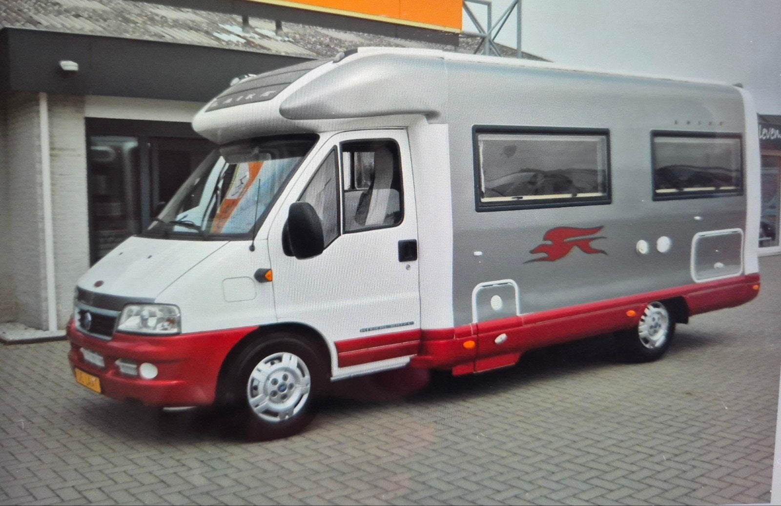 Nette Laika Kreos 3007 half integraal camper., Particulier, Half-integraal