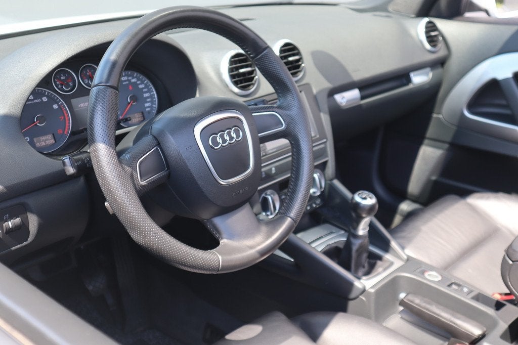 Audi A3 Cabriolet 1.2 TFSI Ambition Pro Line S | RIJKLAAR |, Voorwielaandrijving, Euro 5, Gebruikt, Zwart