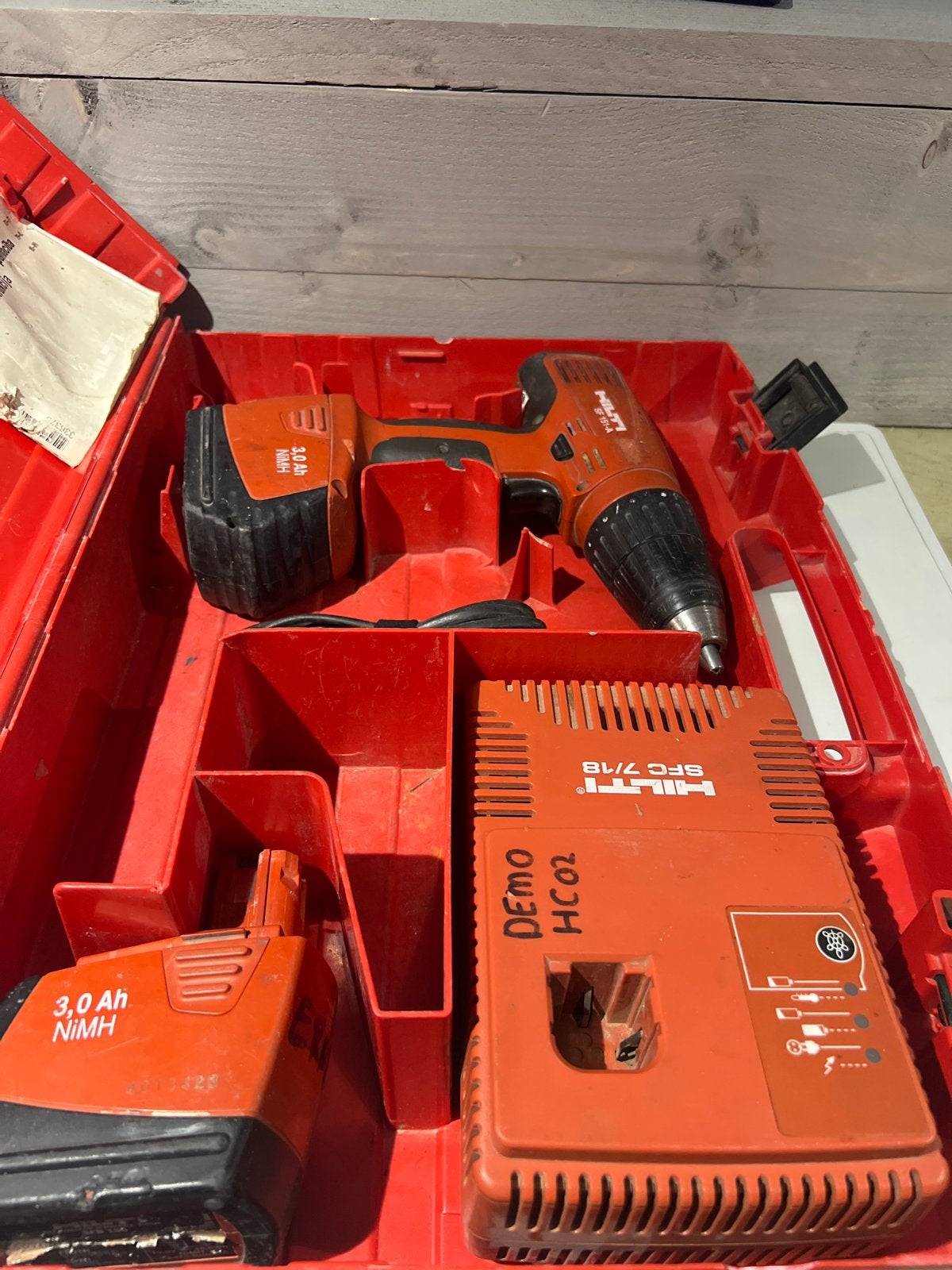 Hilti SF 151-A Accuboormachine met lader en 2 accu's, N, Ophalen of Verzenden, N, N