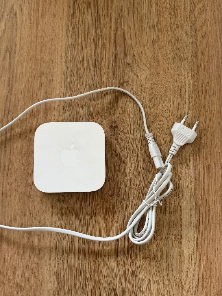 Apple Airport Express, Computers en Software, Routers en Modems, Ophalen of Verzenden, Zo goed als nieuw, Router, Apple