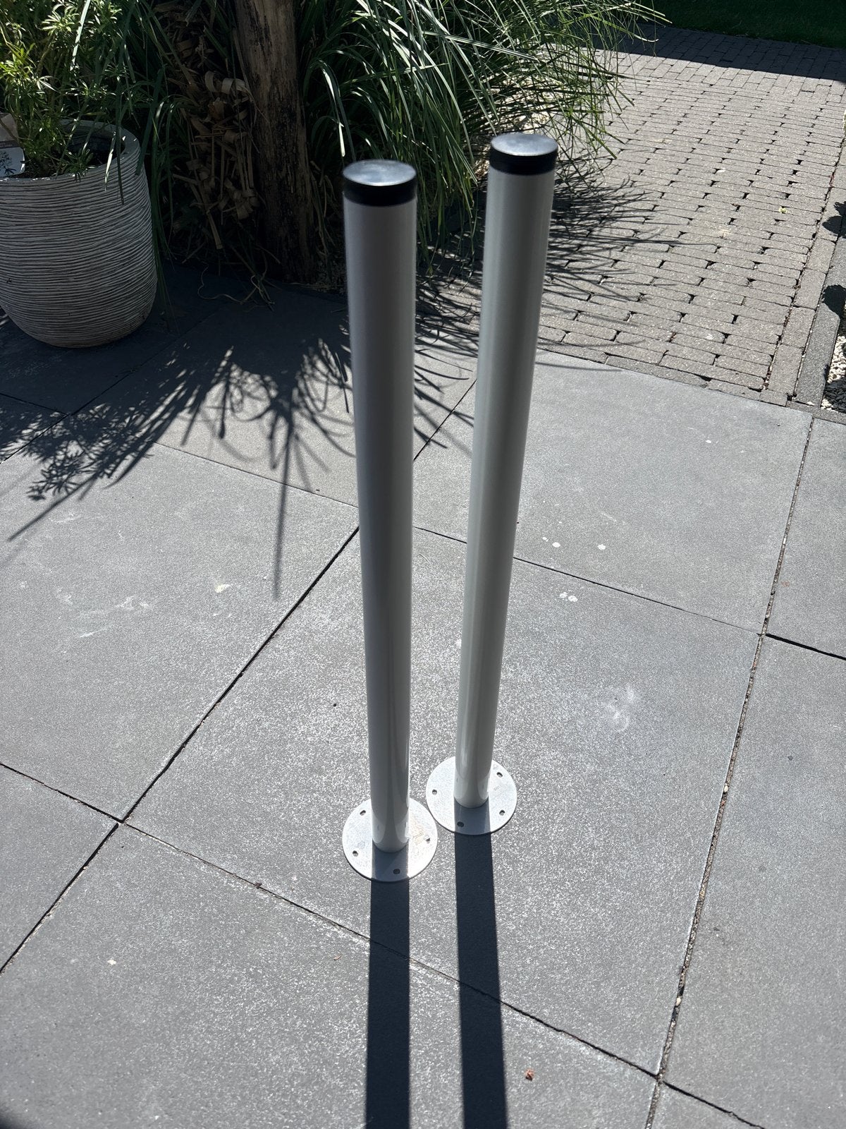 Set van 2 aluminium tafelpoten of bureaupoten ikea, Doe-het-zelf en Verbouw, Ophalen of Verzenden, Gebruikt, Overige materialen