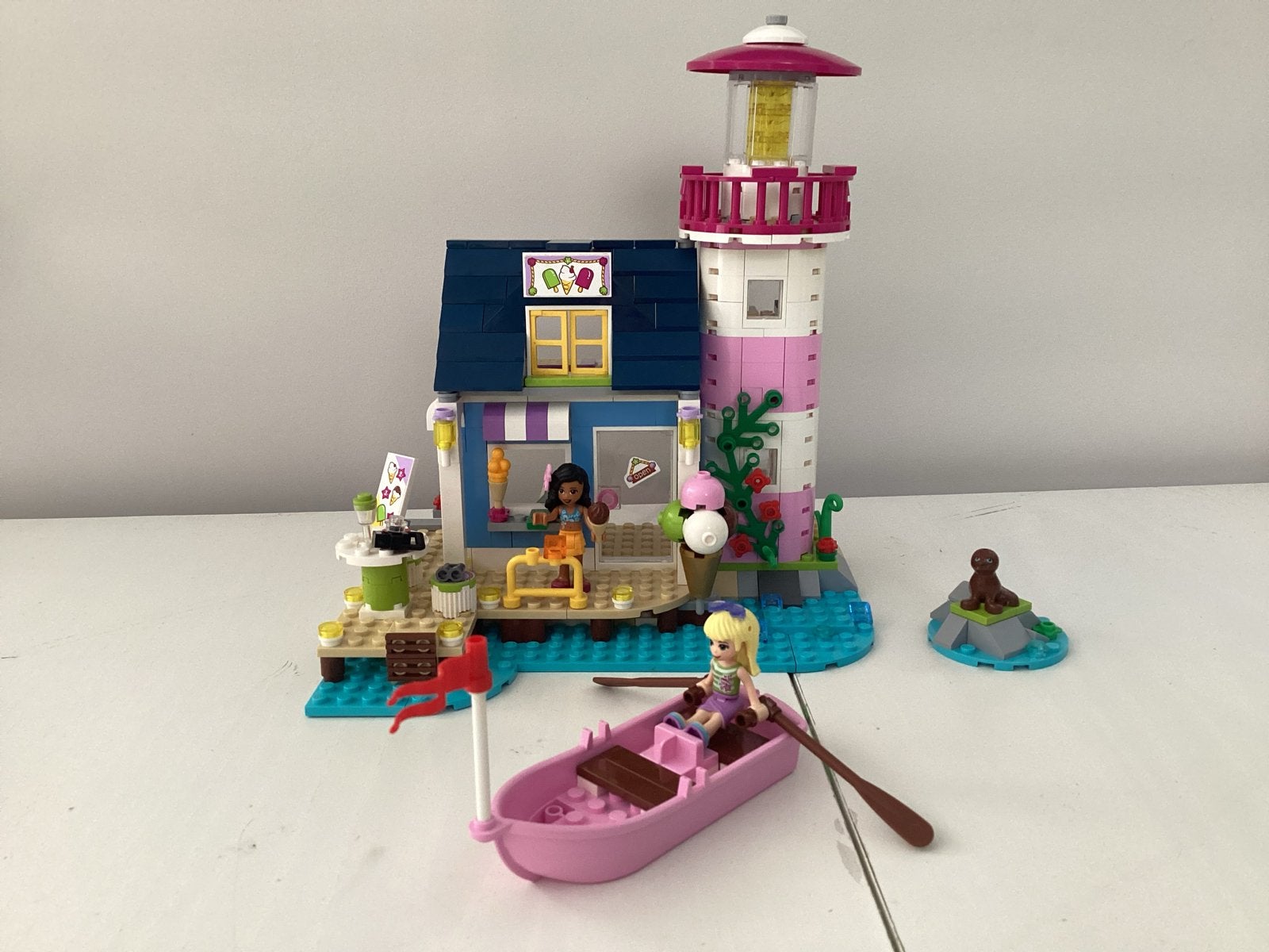 LEGO Friends 41094 Vuurtoren (compleet) en 41028 Lifeguard, Kinderen en Baby's, Inclusief instructies, Lego, Friends, Ophalen of Verzenden
