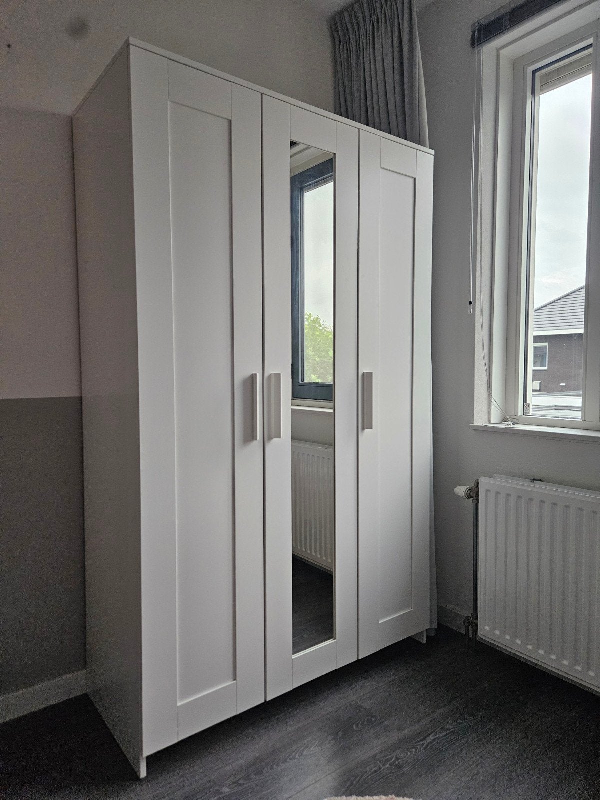 Witte kledingkast met spiegeldeur, Ophalen, Met deur(en), Gebruikt, 100 tot 150 cm