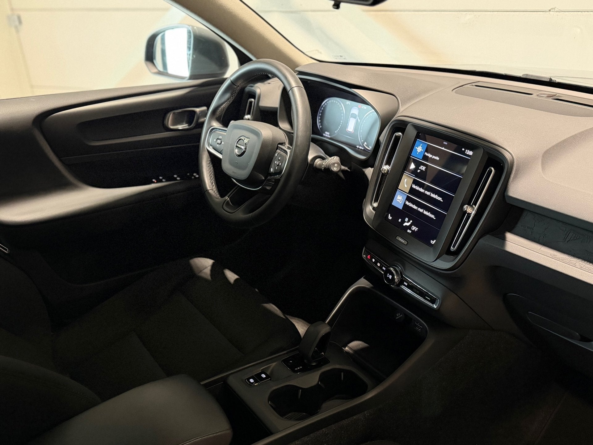 Foto 8 van Volvo XC40 1.5 T3 Business Pro - Automaat - LED - Dealer Ond