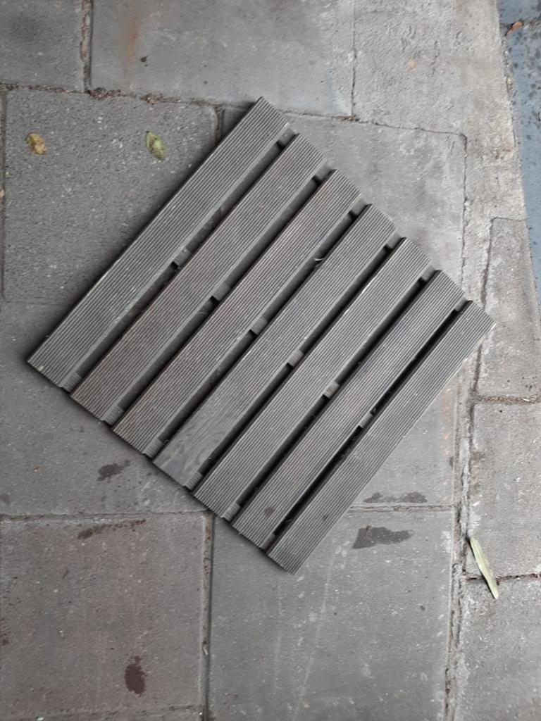 Houten tegels 50x50 28 stuks Teab, Tuin en Terras, Ophalen, Gebruikt, Composiet