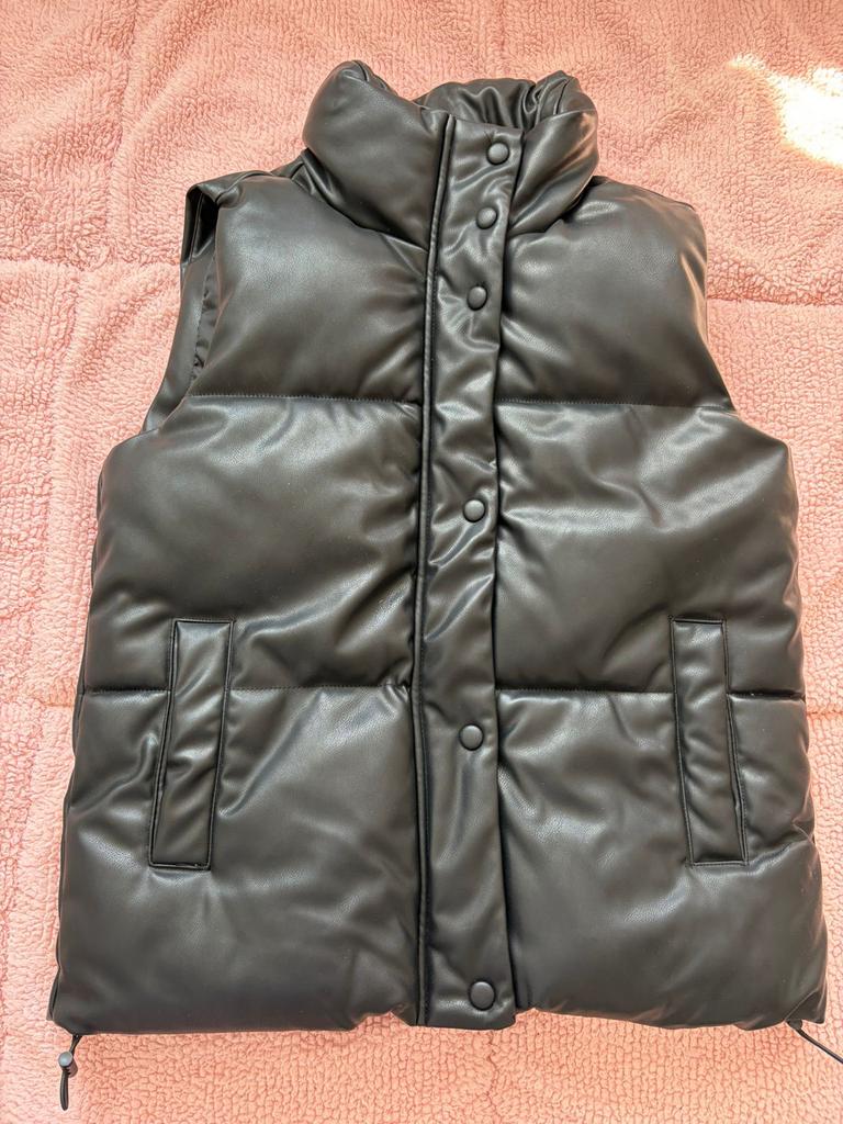 Nieuwe Amisu Bodywarmer Zwart Maat XS, Kleding | Dames, Bodywarmers, Ophalen of Verzenden, Nieuw, Maat 34 (XS) of kleiner, Zwart