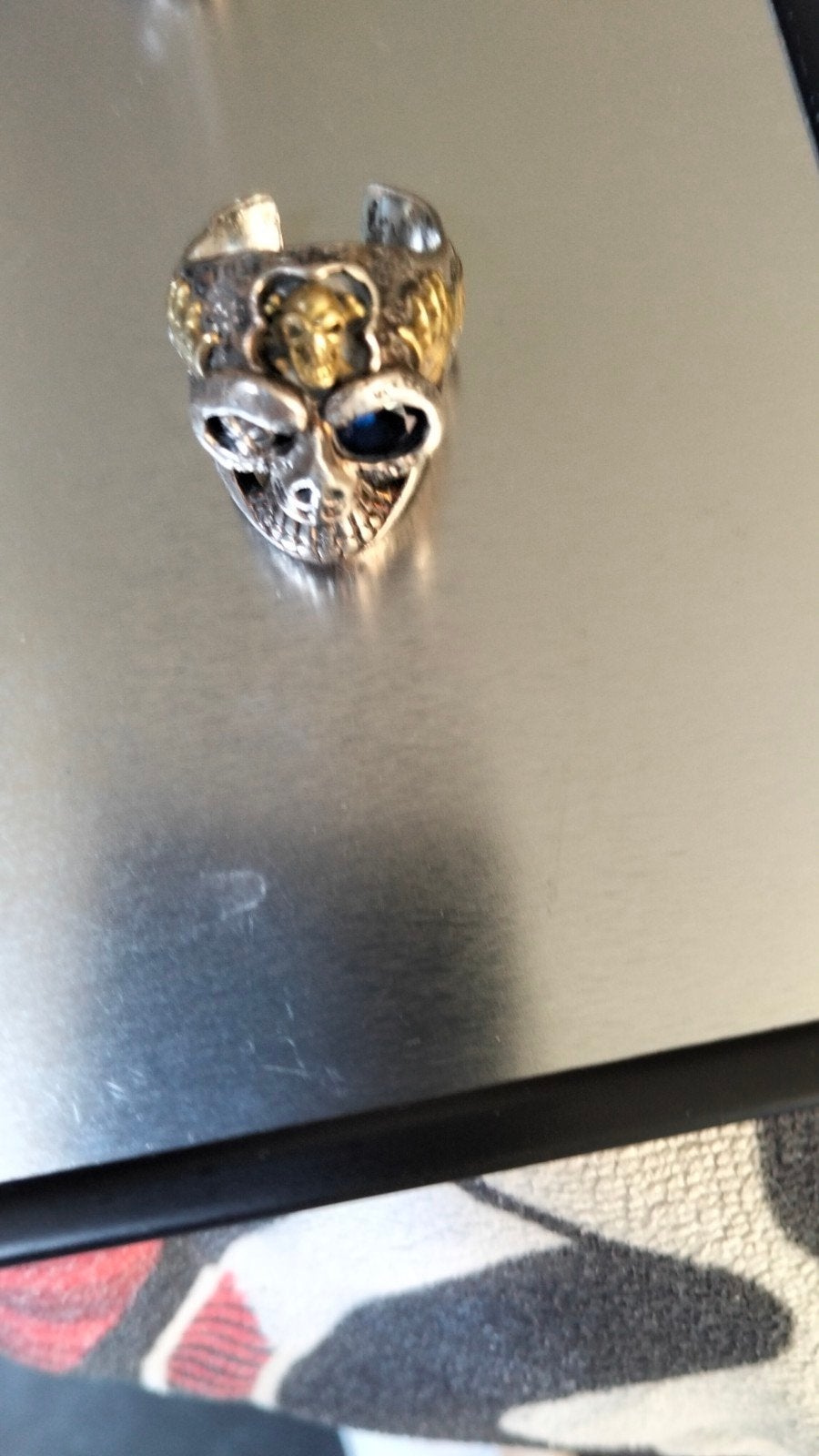 Unieke Doodshoofd Ring met Gouden en Zilveren Details, 18 tot 19, Gebruikt, Heer, Ophalen of Verzenden