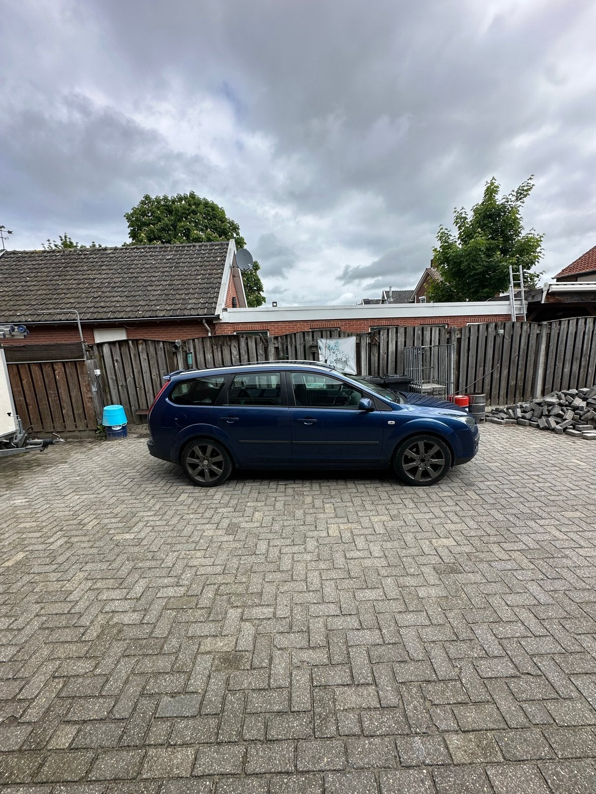 Ford Focus 2.0 107KW Wagon 2007 Blauw, 145 pk, Stof, Zwart, 4 cilinders
