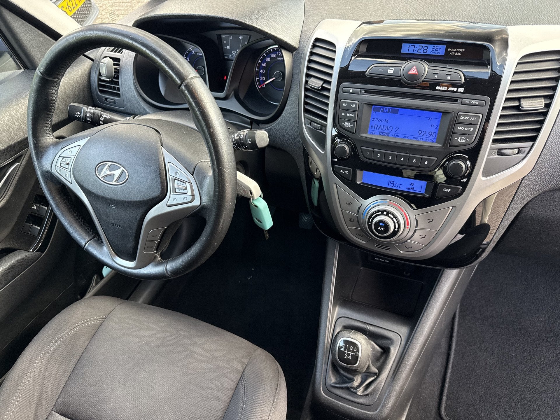 Hyundai ix20 1.4i i-Vision 90pk, Clima | Trekhaak (bj 2014), Auto's, Hyundai, Voorwielaandrijving, Euro 5, Stof, Gebruikt