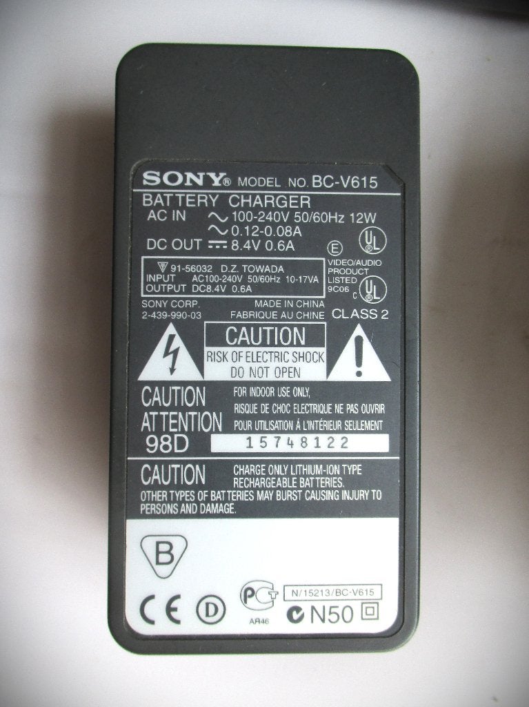 Foto 9 van Sony Mavica Digital MVC-FD71~Vintage Camera jrn 90 + Oplader
