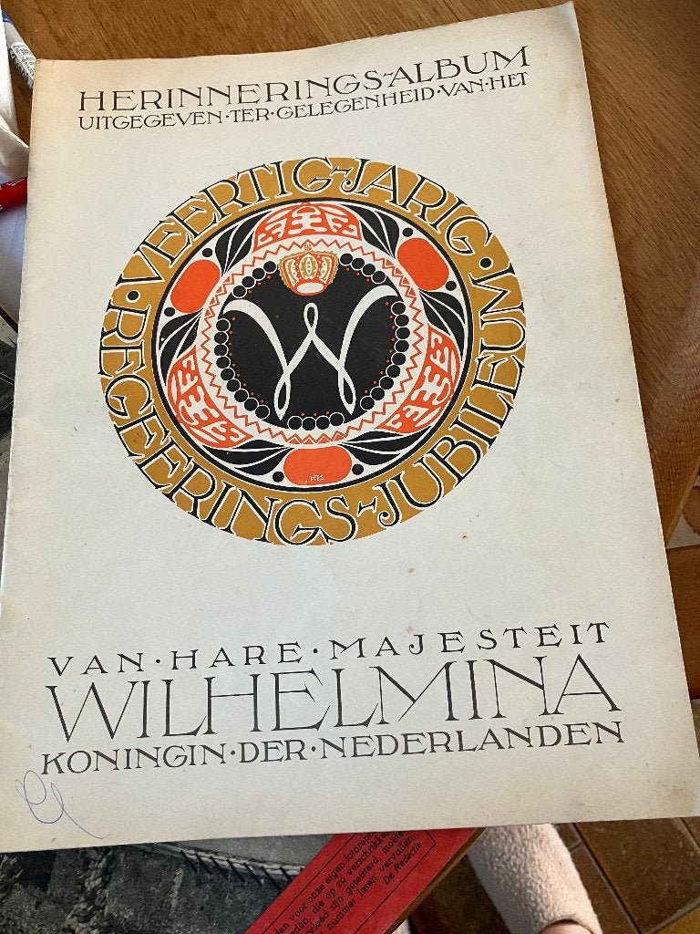 Gedenk nr tijdschriften koningklijk huis, Ophalen of Verzenden, Gebruikt, Nederland, Tijdschrift of Boek