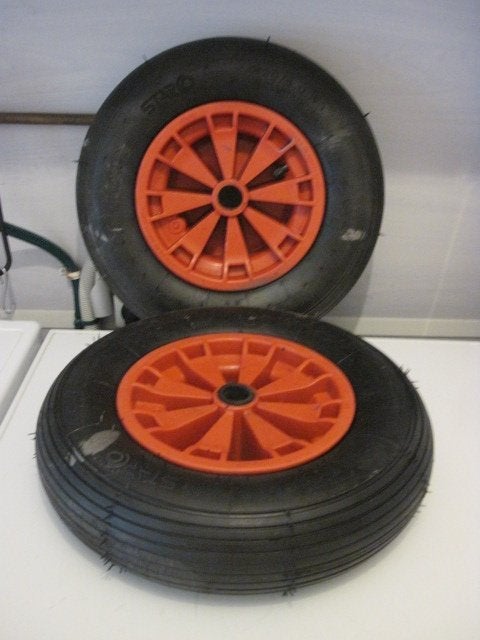 2 Kruiwagen wielen, Ophalen of Verzenden, Gebruikt