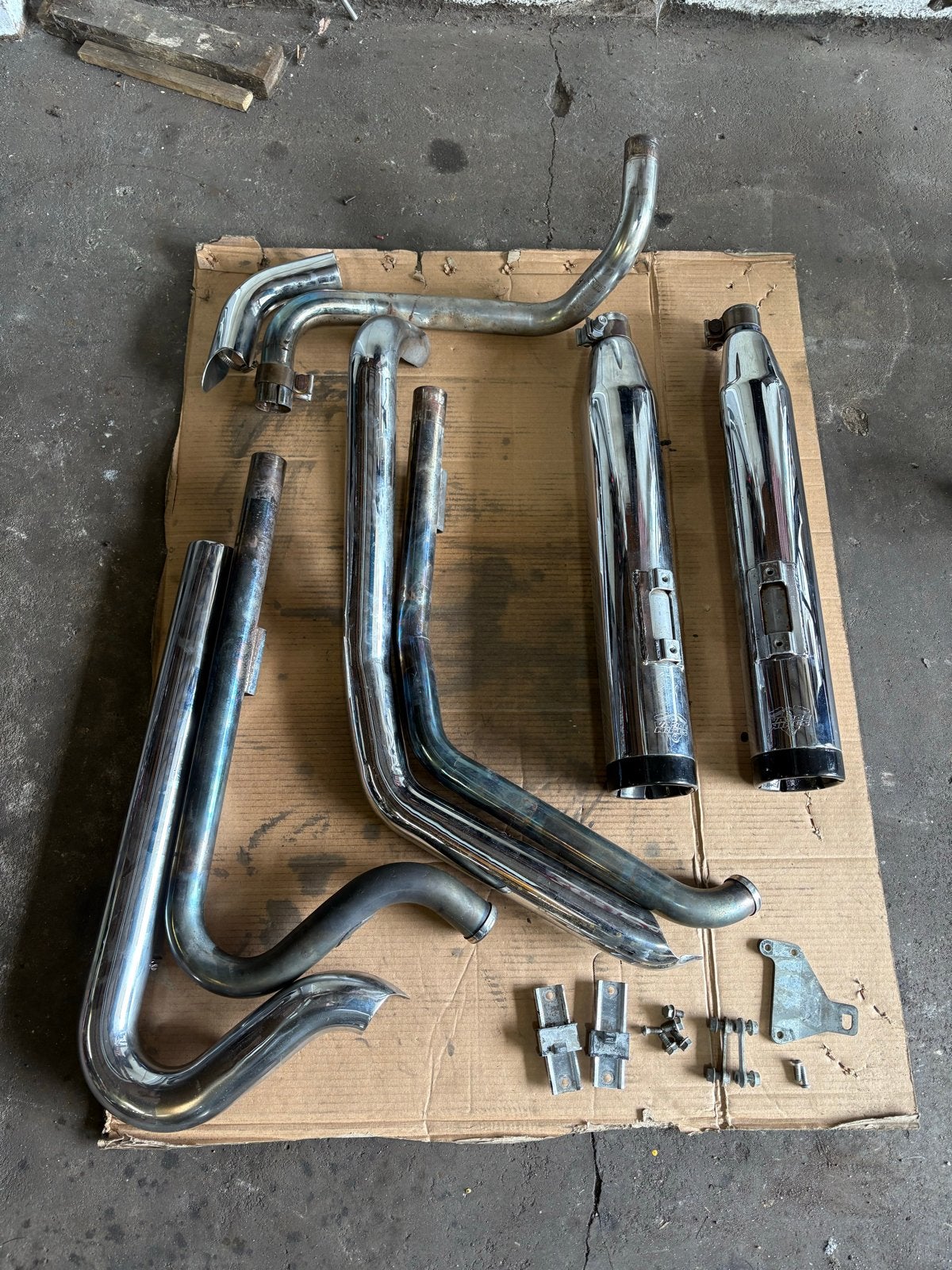 Vance & Hines uitlaat voor Harley-Davidson Dyna Switchback, Motoren, Ophalen, Gebruikt
