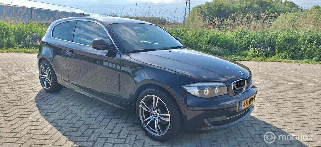 BMW 1-serie 118i High Executive, Auto's, 1-Serie, Euro 5, Achterwielaandrijving, 4 stoelen