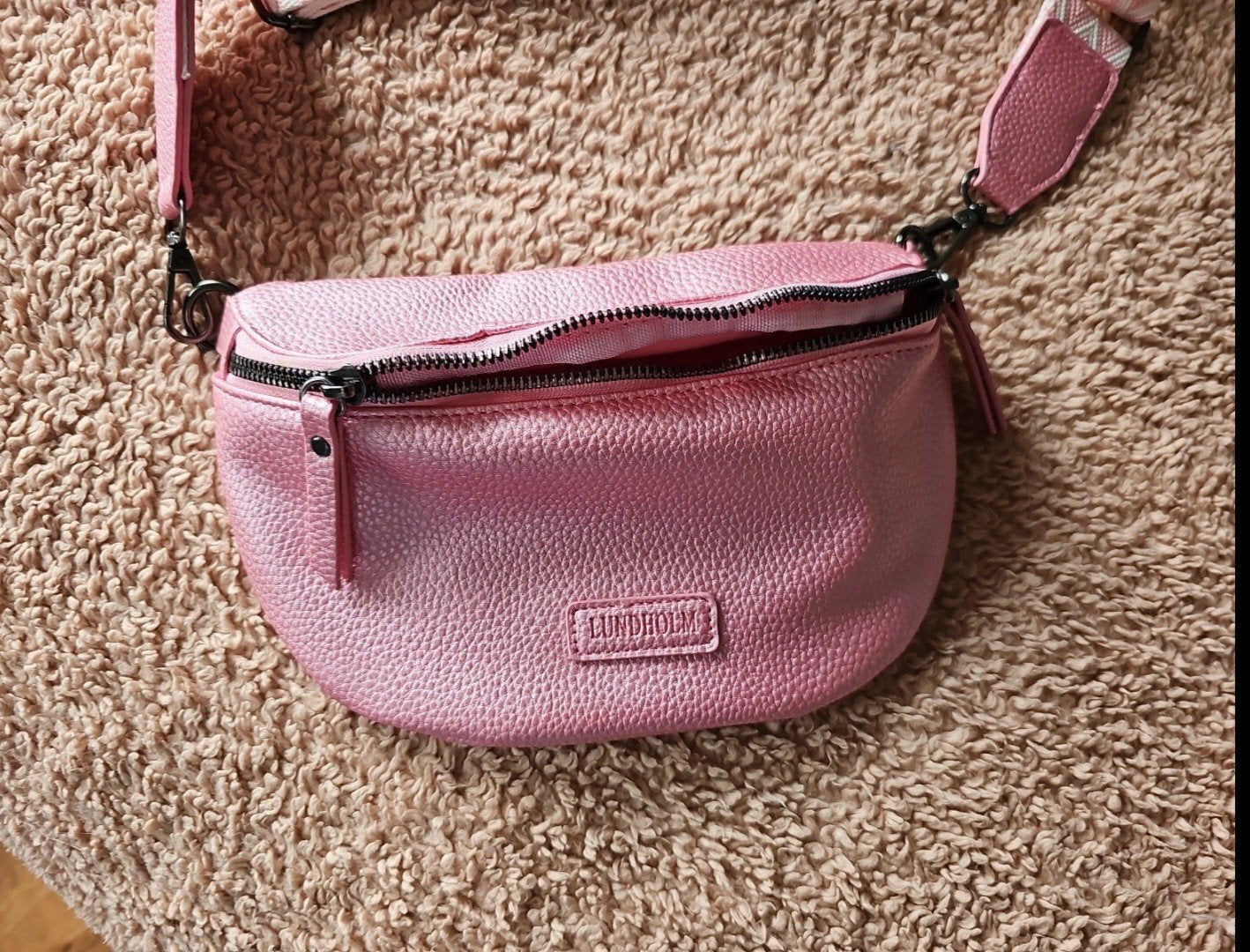 Lundholm Roze Heuptasje / Crossbody Tasje, Ophalen of Verzenden, Zo goed als nieuw, Roze, Schoudertasje