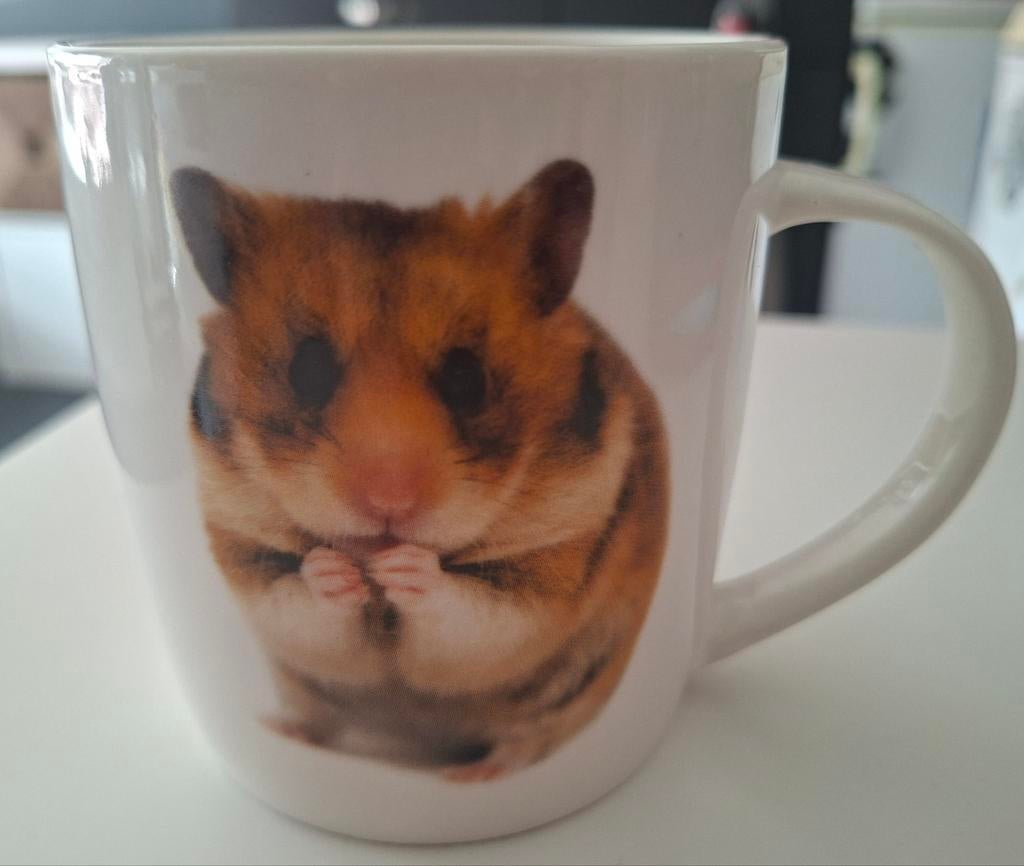 Animal friends mok Syrische hamster, Ophalen of Verzenden, Aardewerk, Overige stijlen, Kop(pen) en/of Schotel(s)
